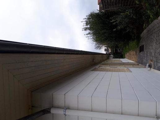 Ponage peinture caille sur lambris bois dbord de toit application nouvelle peinture - 1